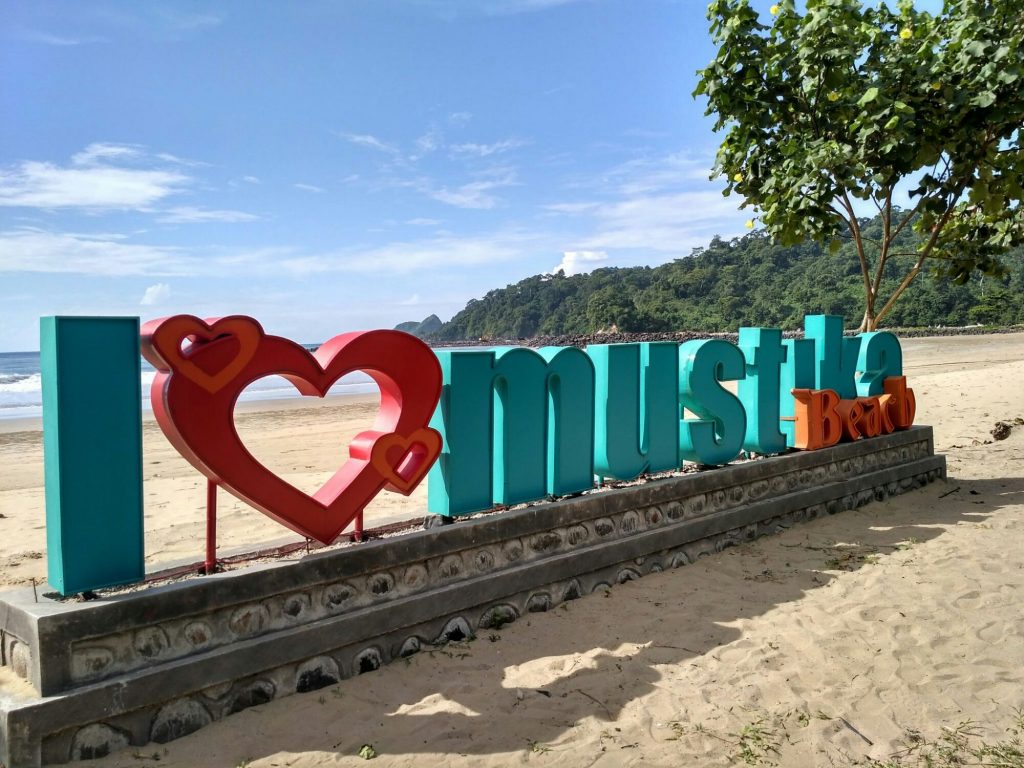 Lokasi Pantai Mustika